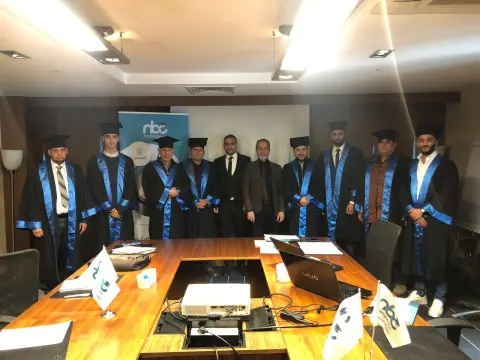 وفق المعايير الدولية