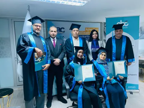 استراتيجيات التخطيط والتنظيم الإداري والتوجيه وإدارة الأزمات